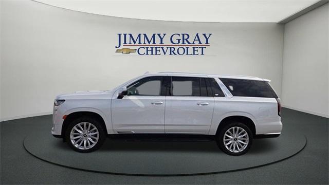 used 2023 Cadillac Escalade ESV car, priced at $59,000