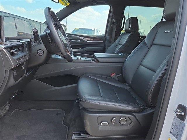 used 2023 Cadillac Escalade ESV car, priced at $59,000