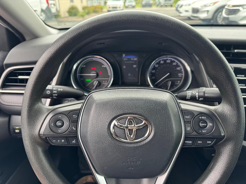 used 2020 Toyota Camry Hybrid car, priced at $19,995