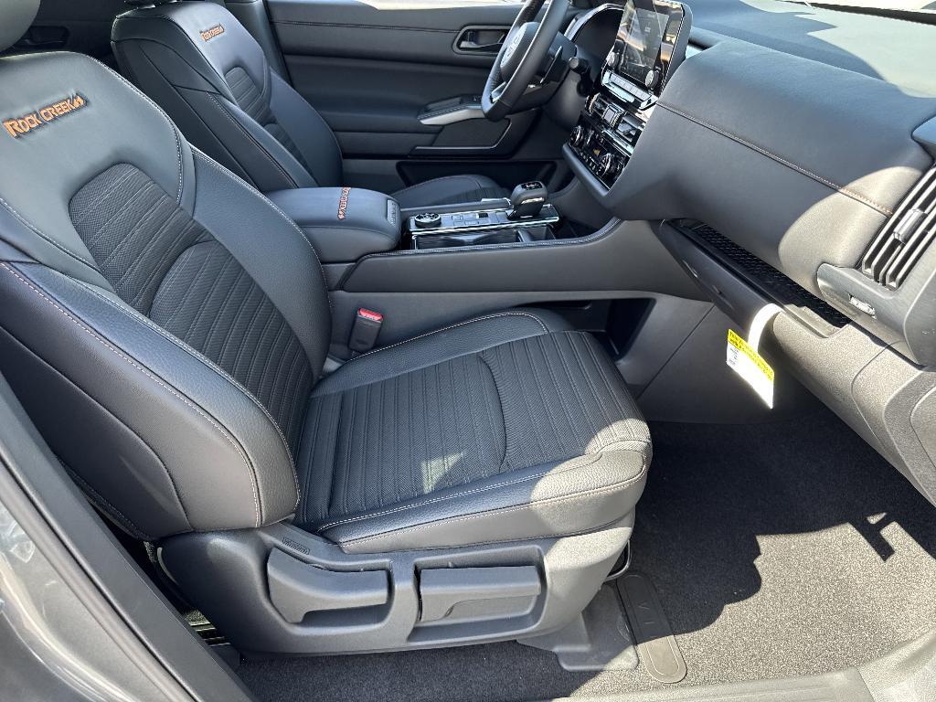new 2025 Nissan Pathfinder car