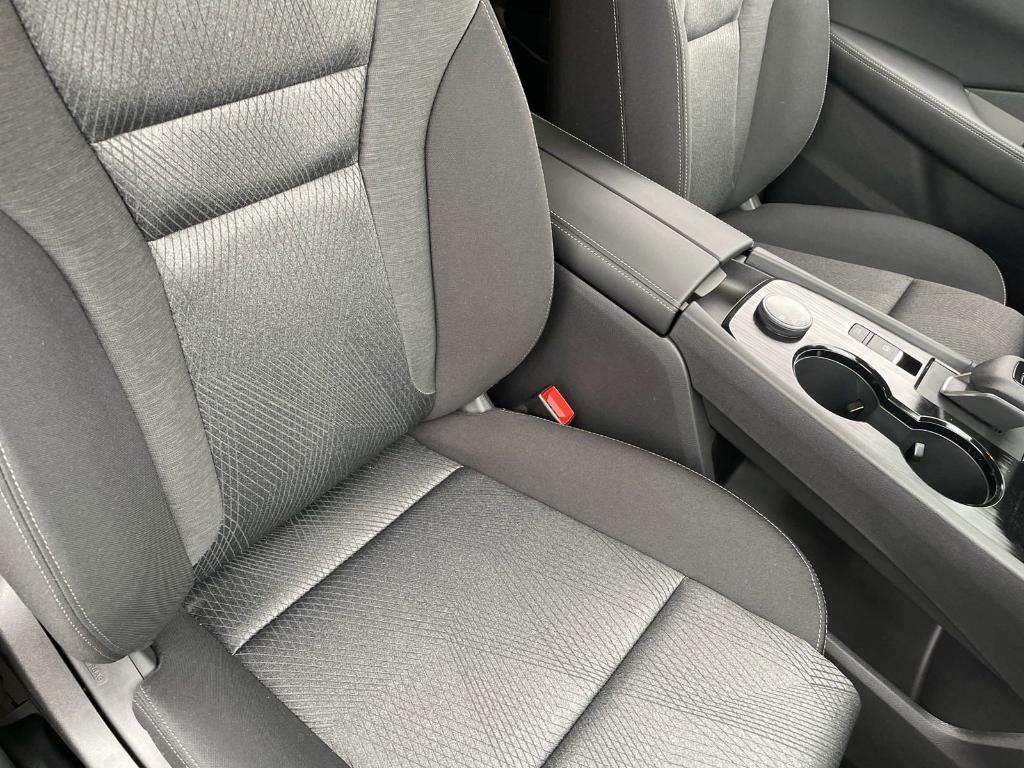 new 2025 Nissan Rogue car, priced at $33,295