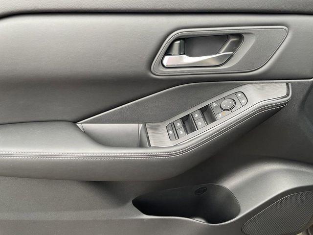 new 2025 Nissan Rogue car, priced at $33,295