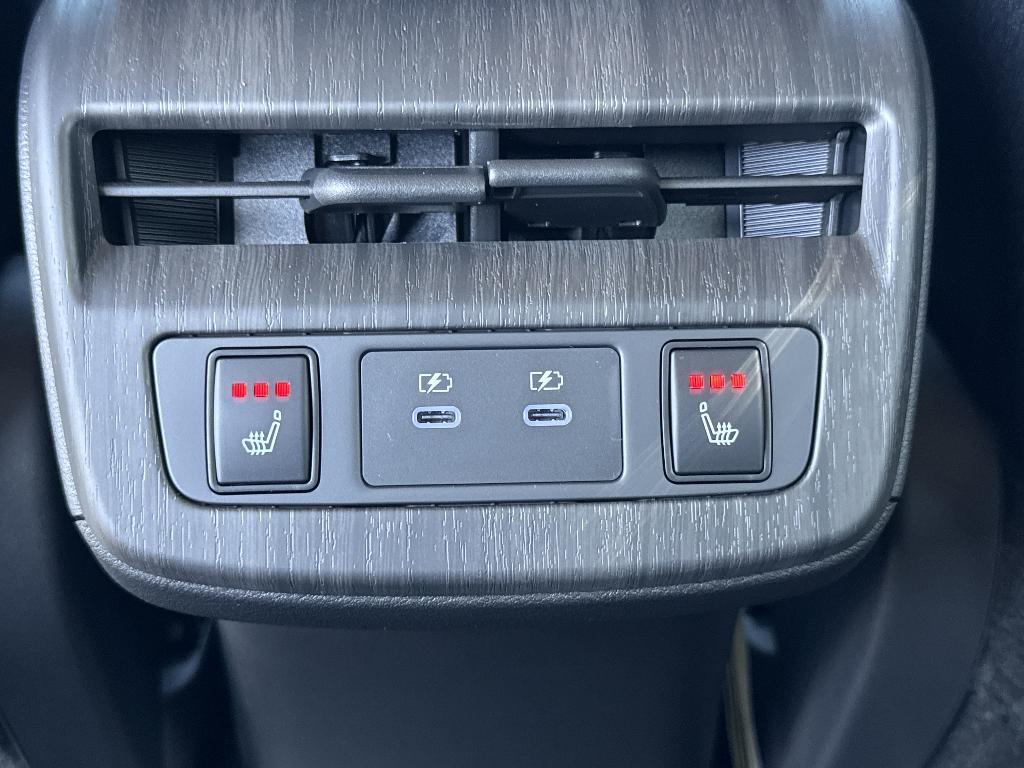 new 2025 Nissan ARIYA car