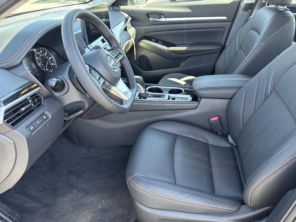 new 2025 Nissan Altima car, priced at $33,622