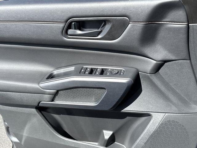 new 2025 Nissan Pathfinder car