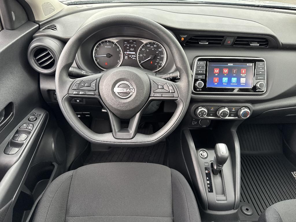 new 2025 Nissan Kicks Play car, priced at $21,997