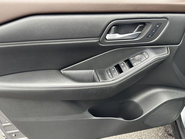 used 2023 Nissan Rogue car, priced at $28,589