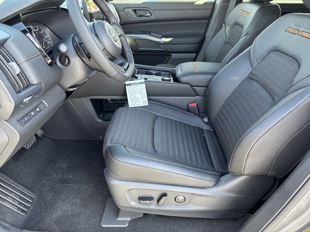 new 2025 Nissan Pathfinder car, priced at $47,175