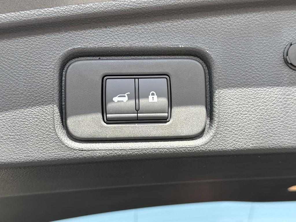 new 2025 Nissan Pathfinder car, priced at $47,175