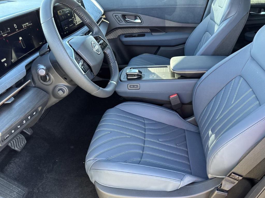 new 2025 Nissan ARIYA car