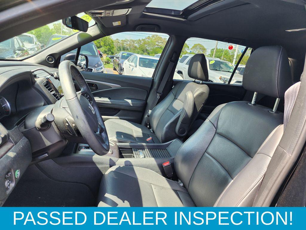 used 2023 Honda Passport car, priced at $32,316