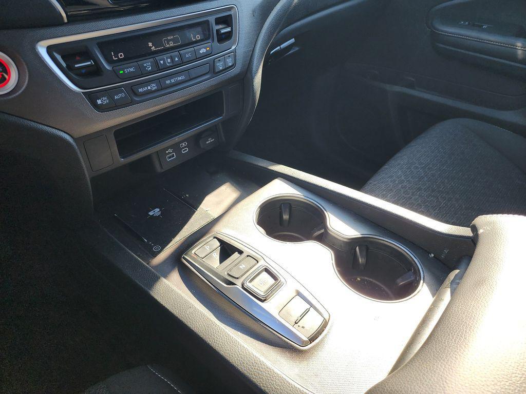 used 2024 Honda Ridgeline car, priced at $34,555