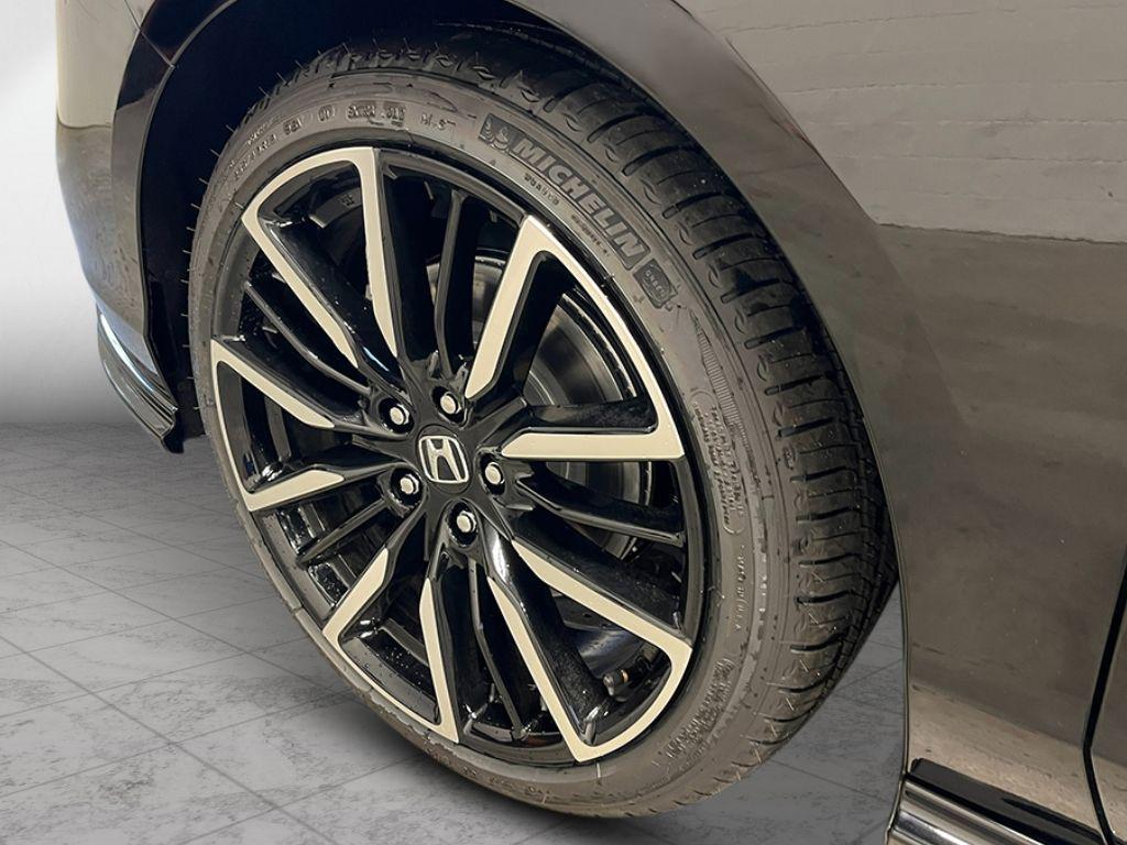 new 2025 Honda Accord Hybrid car, priced at $37,666