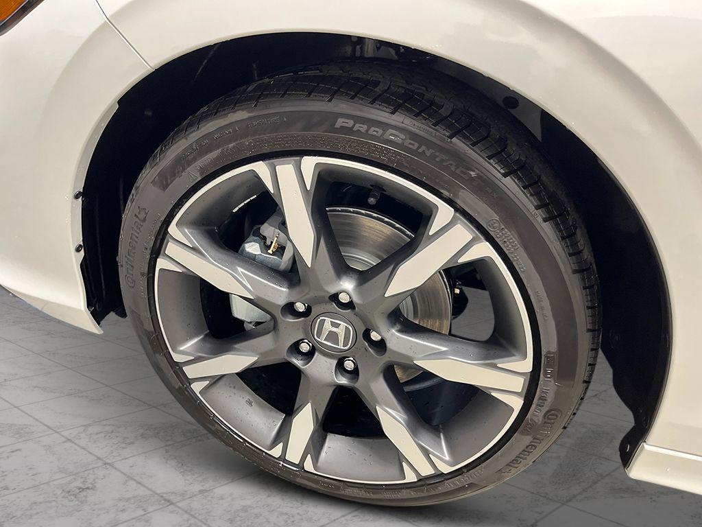 new 2026 Honda Civic Hybrid car, priced at $32,289