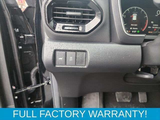 used 2025 Honda Pilot car, priced at $45,627