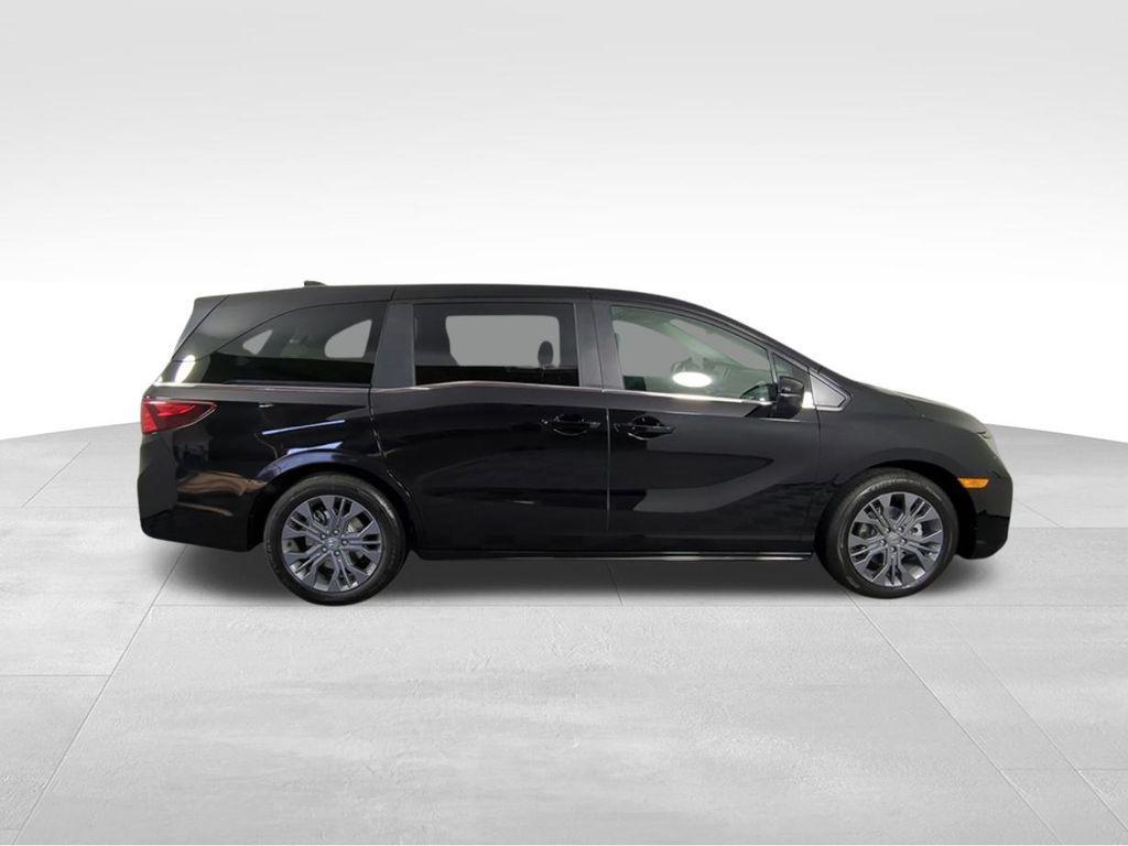 new 2026 Honda Odyssey car, priced at $45,695