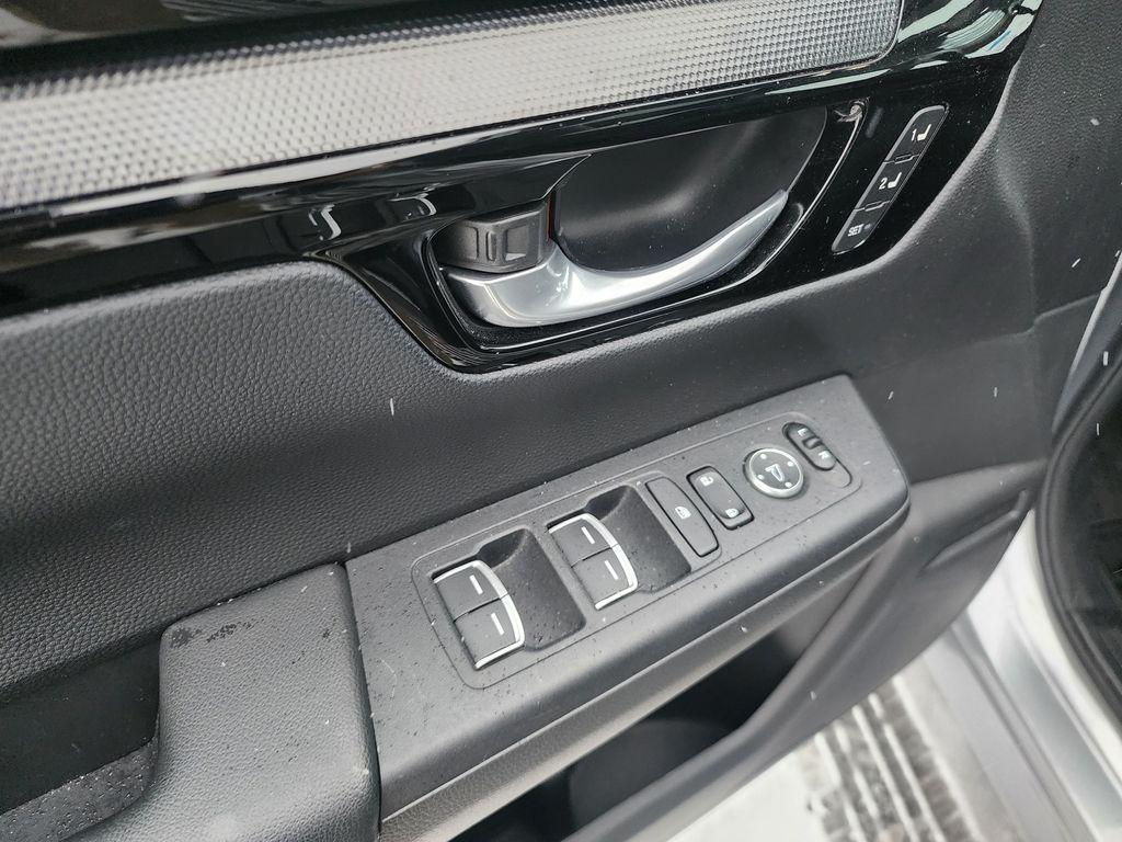 used 2023 Honda CR-V car, priced at $31,530