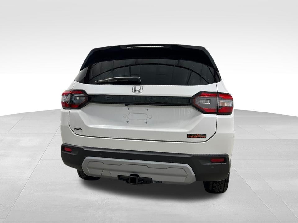 new 2025 Honda Pilot car, priced at $51,350