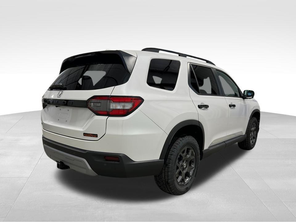 new 2025 Honda Pilot car, priced at $51,350