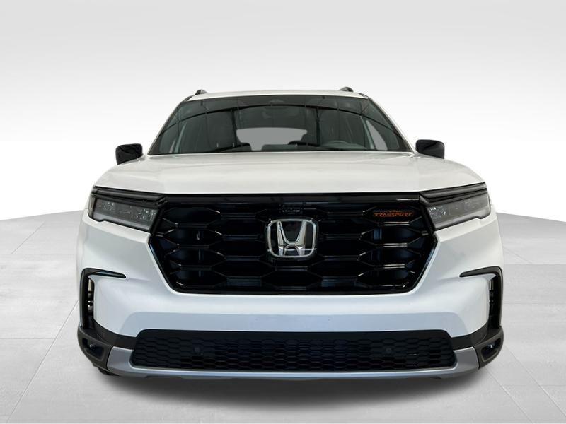 new 2025 Honda Pilot car, priced at $51,350