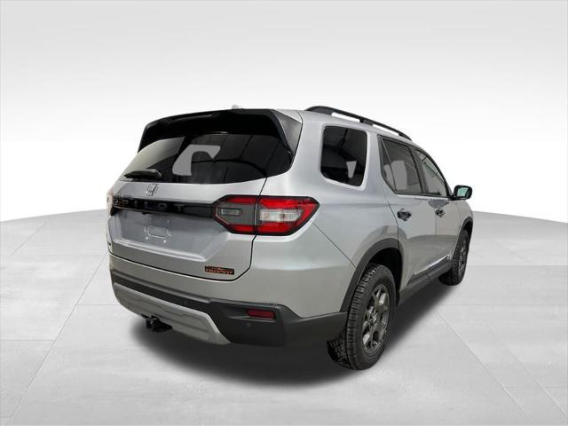 new 2025 Honda Pilot car, priced at $47,788