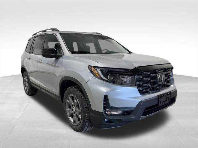 new 2025 Honda Passport car, priced at $43,605