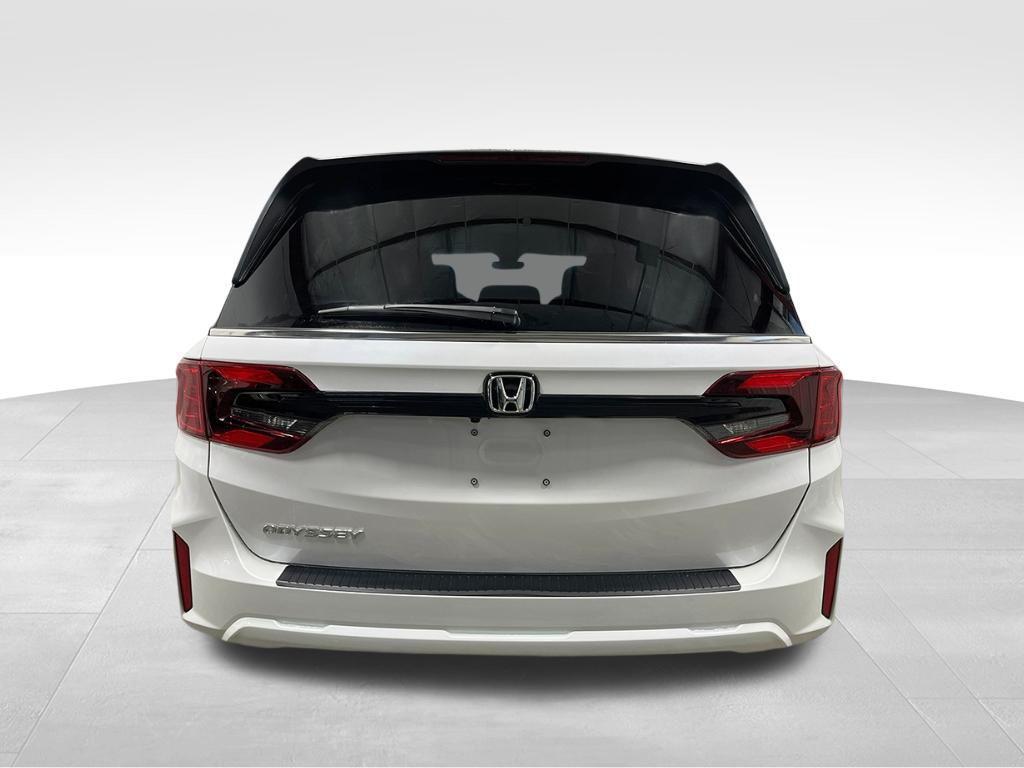 new 2026 Honda Odyssey car, priced at $43,104