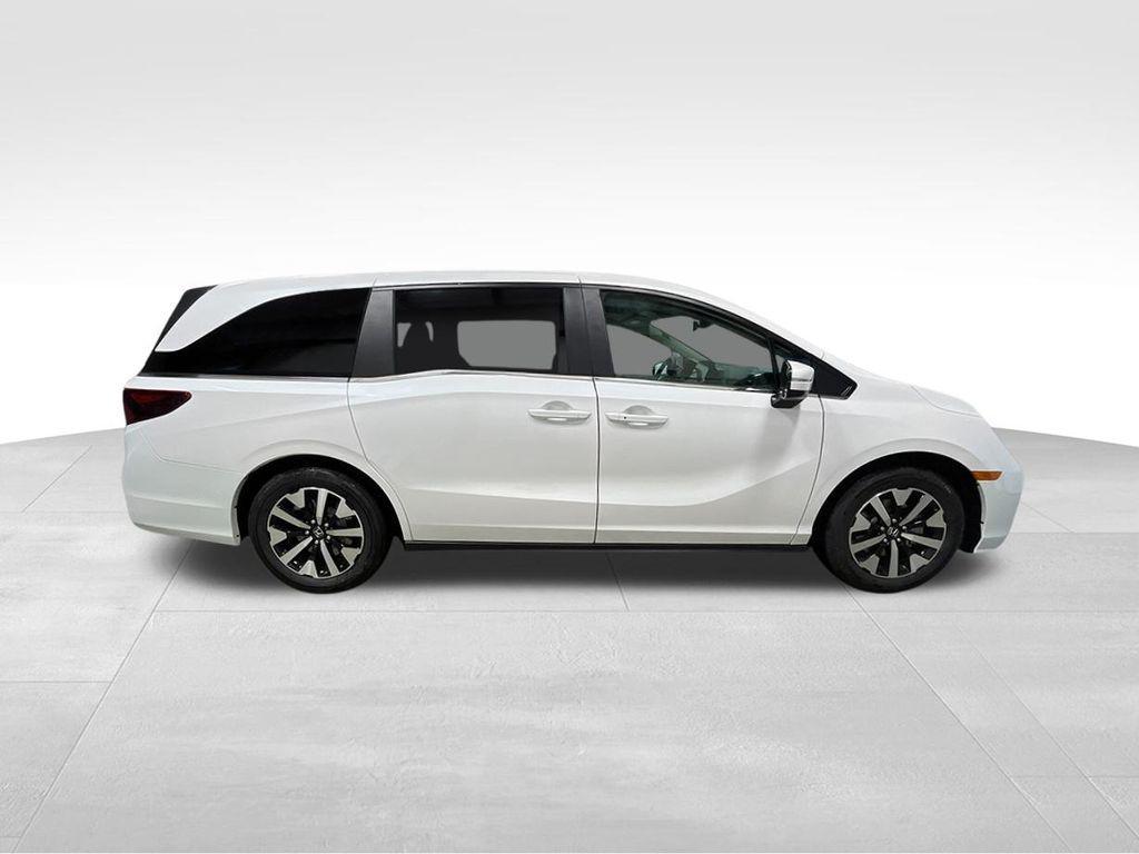 new 2026 Honda Odyssey car, priced at $43,104