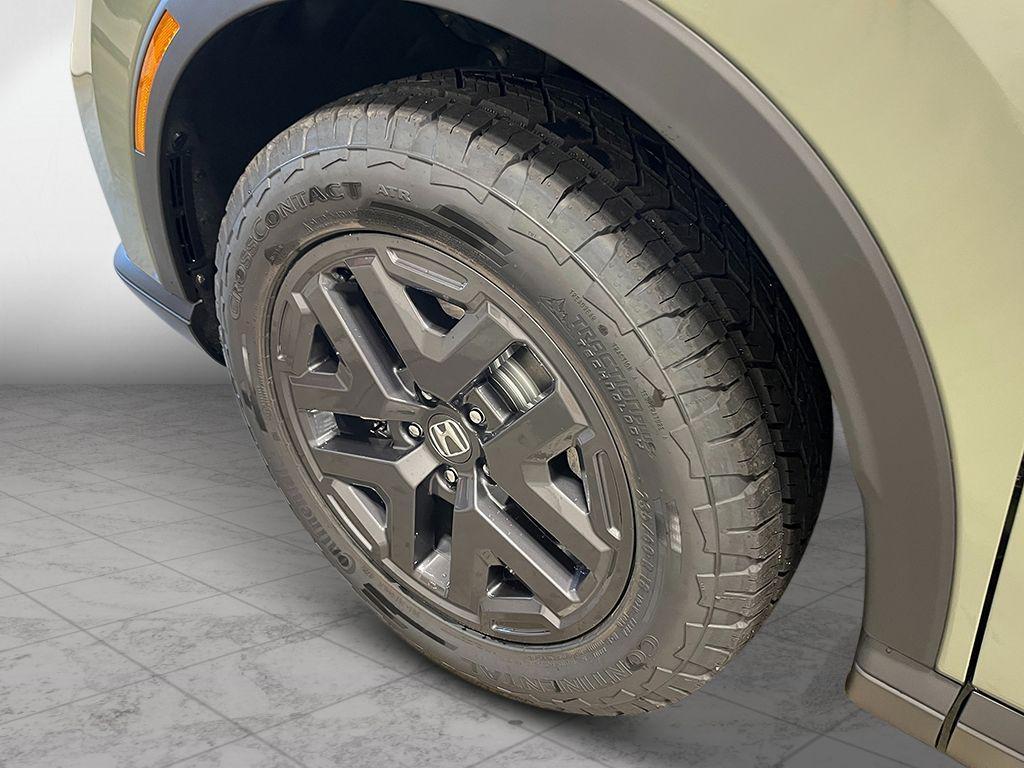 new 2026 Honda CR-V Hybrid car, priced at $39,204