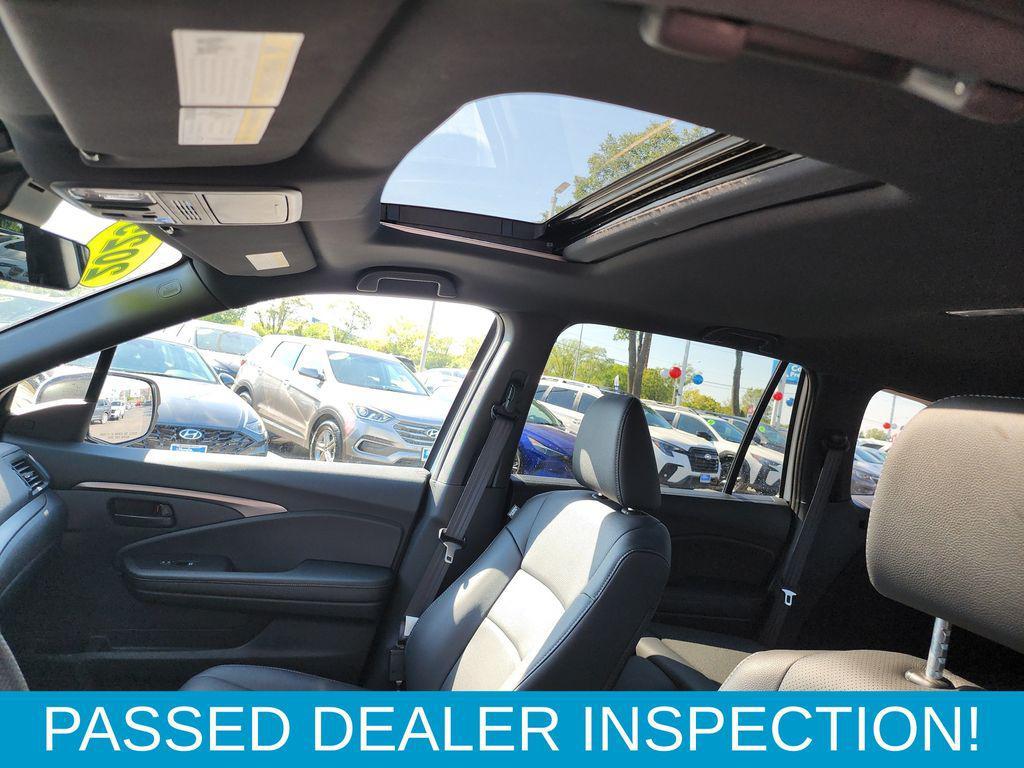 used 2025 Honda Passport car, priced at $41,402
