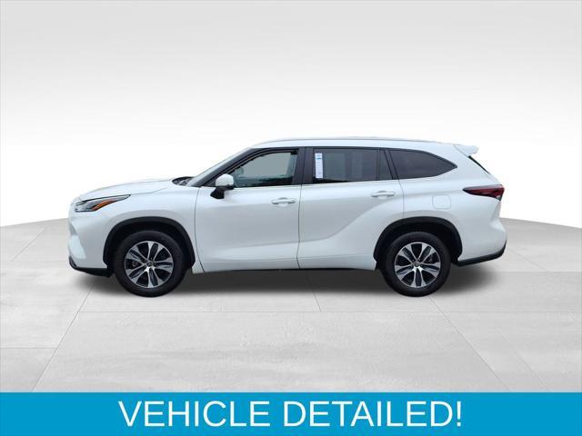 used 2024 Toyota Highlander car, priced at $38,966
