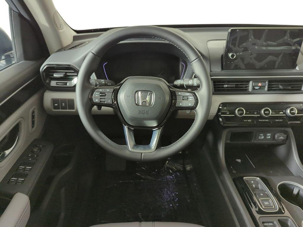 new 2025 Honda Pilot car, priced at $50,435