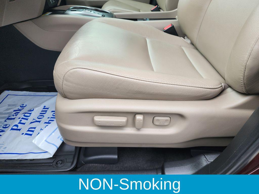 used 2022 Honda Pilot car, priced at $33,171