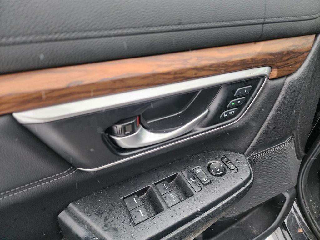 used 2020 Honda CR-V car, priced at $24,970