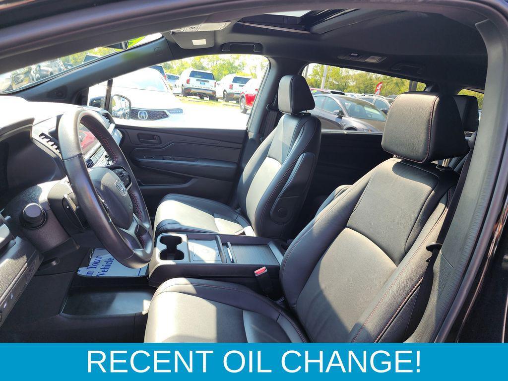 used 2025 Honda Odyssey car, priced at $42,321