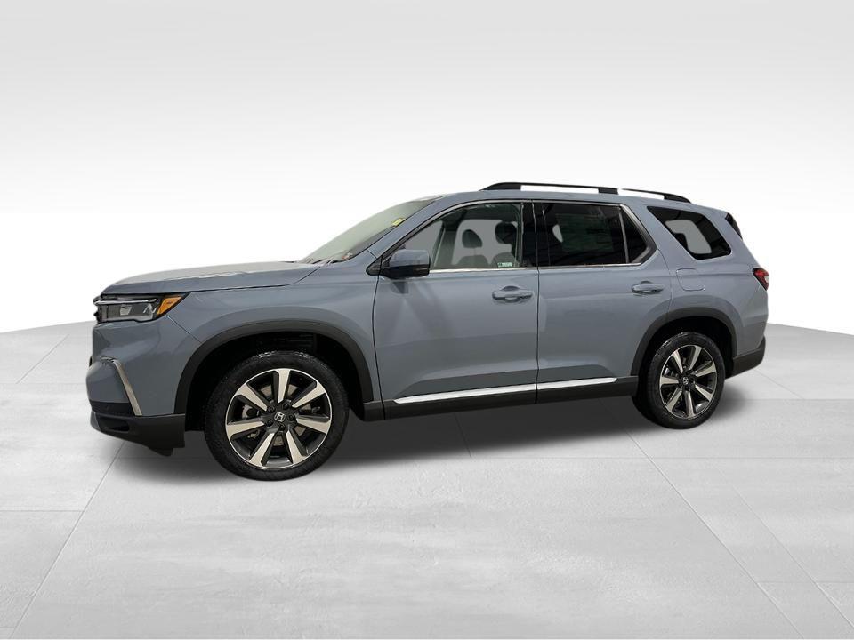 new 2025 Honda Pilot car, priced at $48,298