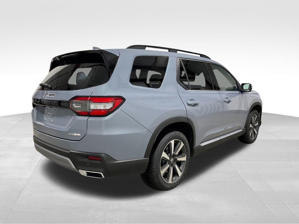 new 2025 Honda Pilot car, priced at $48,298