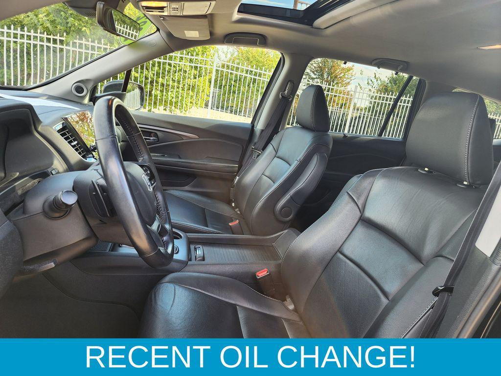 used 2022 Honda Pilot car, priced at $33,754