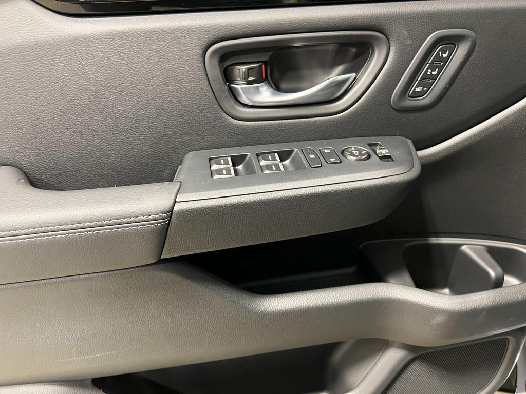 new 2025 Honda Pilot car, priced at $47,598