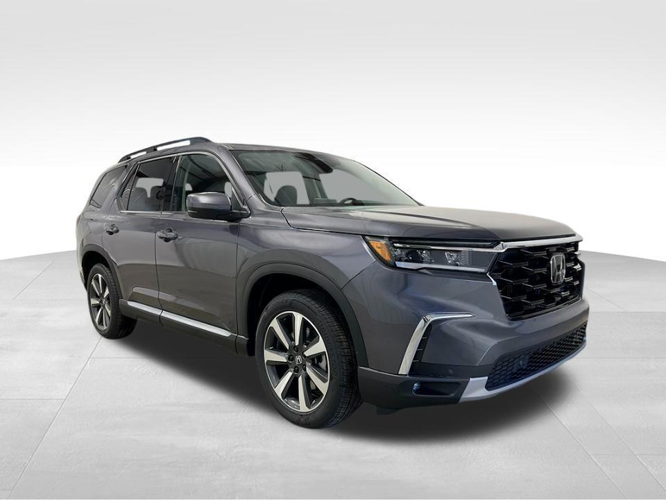 new 2025 Honda Pilot car, priced at $47,598
