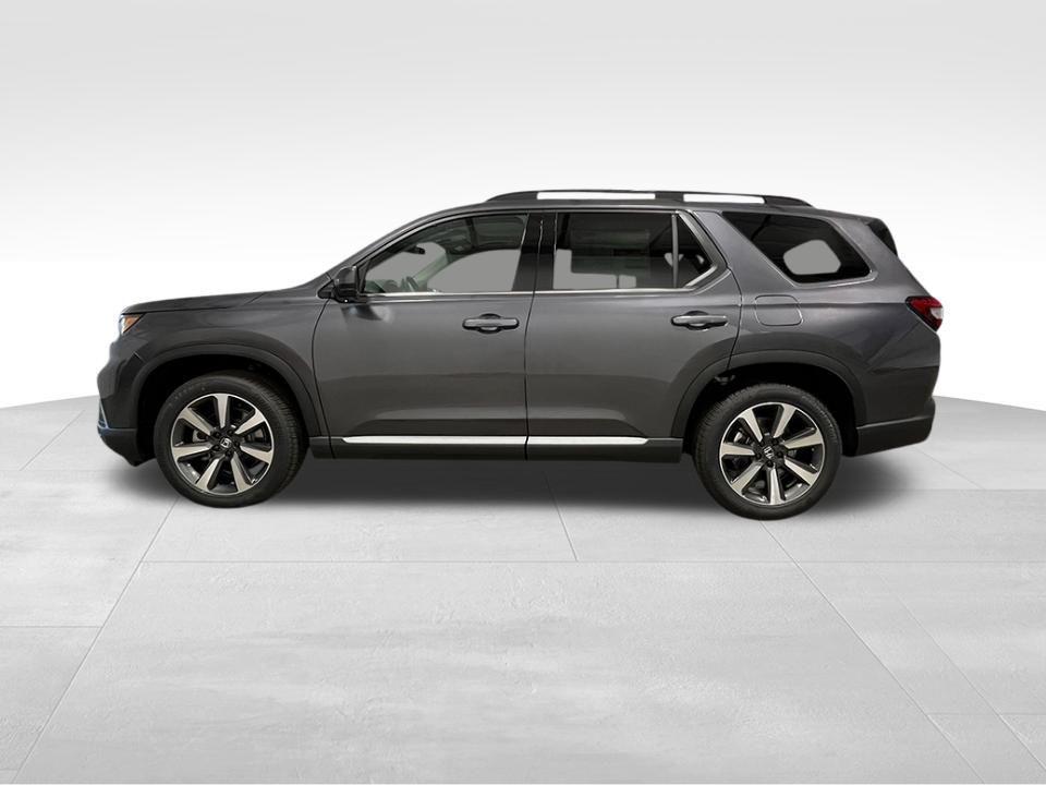 new 2025 Honda Pilot car, priced at $53,698