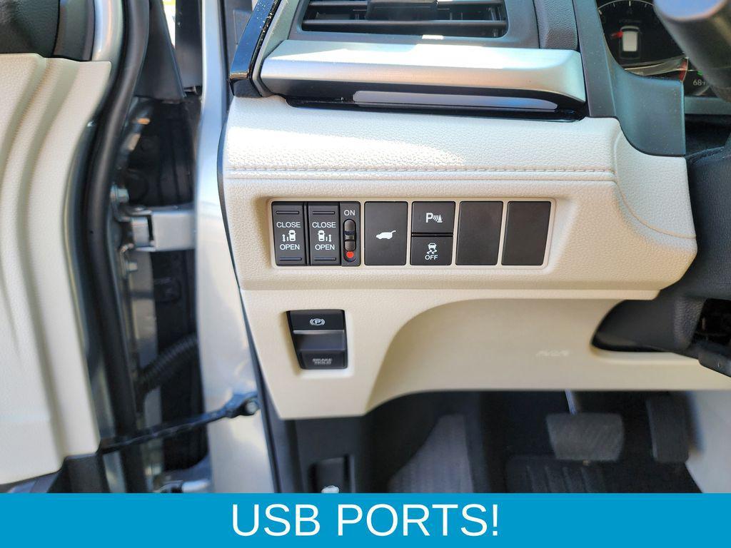 used 2025 Honda Odyssey car, priced at $45,500