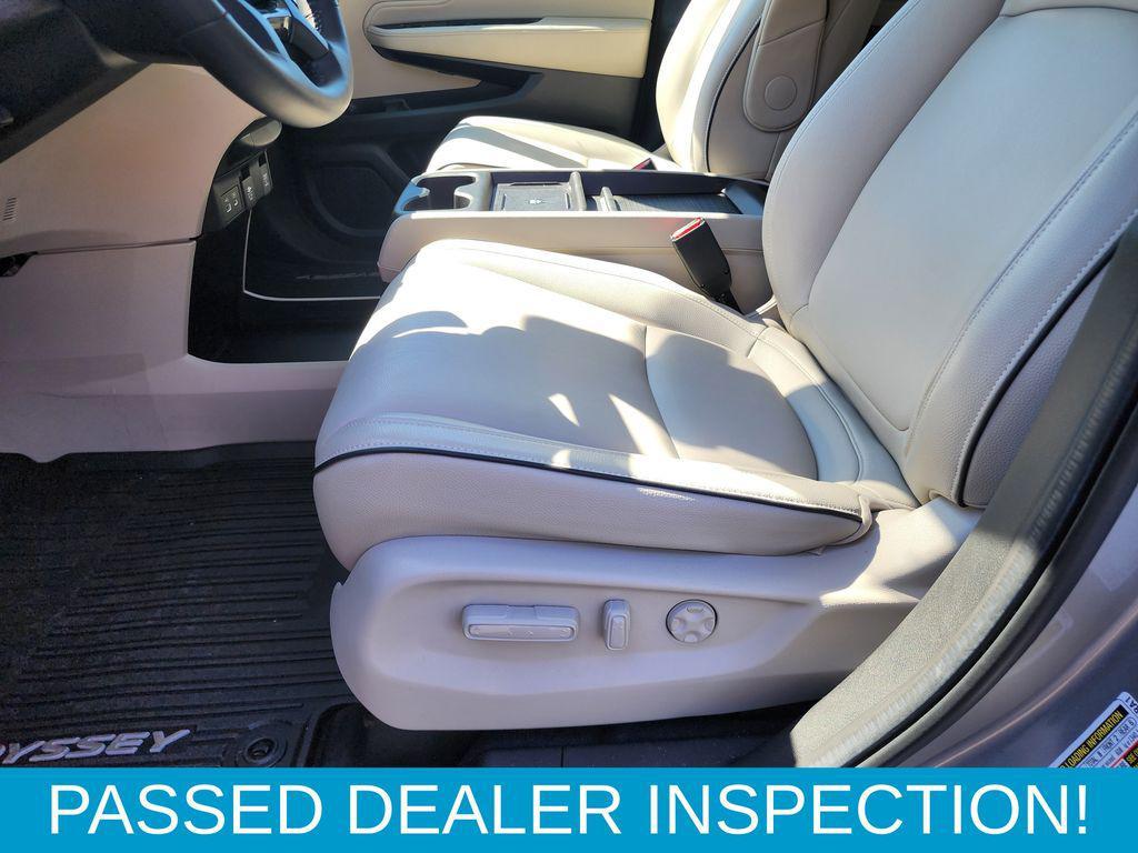 used 2025 Honda Odyssey car, priced at $45,500