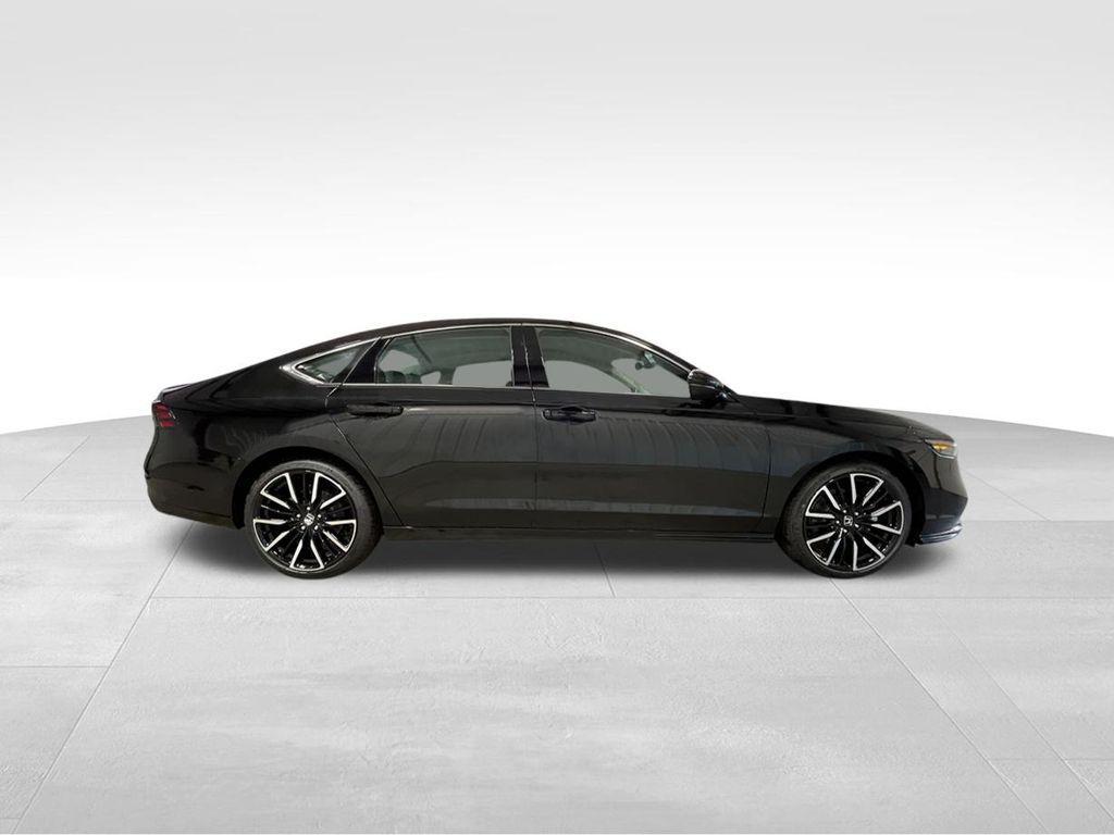 new 2025 Honda Accord Hybrid car, priced at $38,929