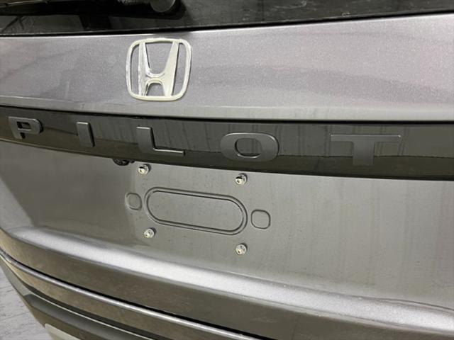 new 2025 Honda Pilot car, priced at $44,223