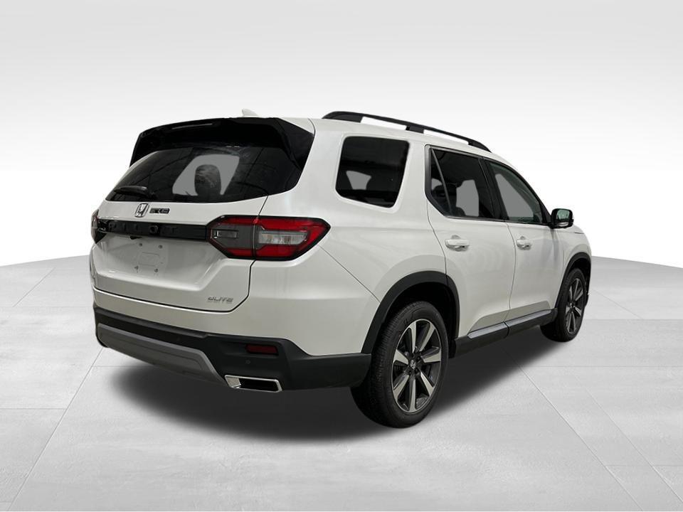 new 2025 Honda Pilot car, priced at $52,865