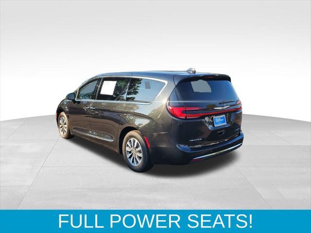 used 2023 Chrysler Pacifica Hybrid car, priced at $31,443