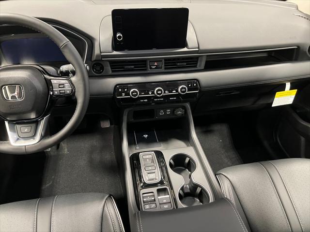 new 2025 Honda Pilot car, priced at $51,998