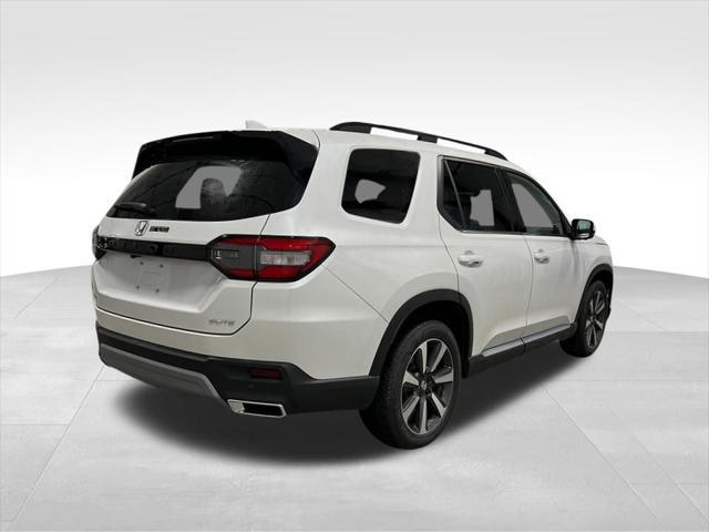 new 2025 Honda Pilot car, priced at $51,998
