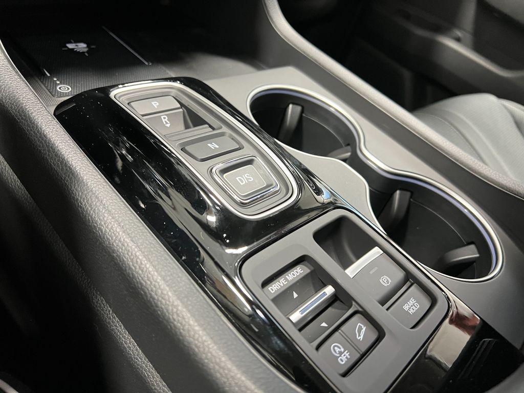 new 2025 Honda Pilot car, priced at $51,998